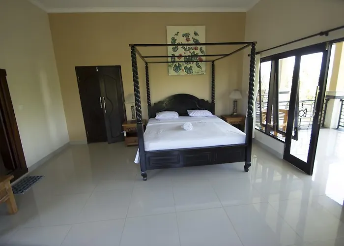 Padang Padang Surf Guest house