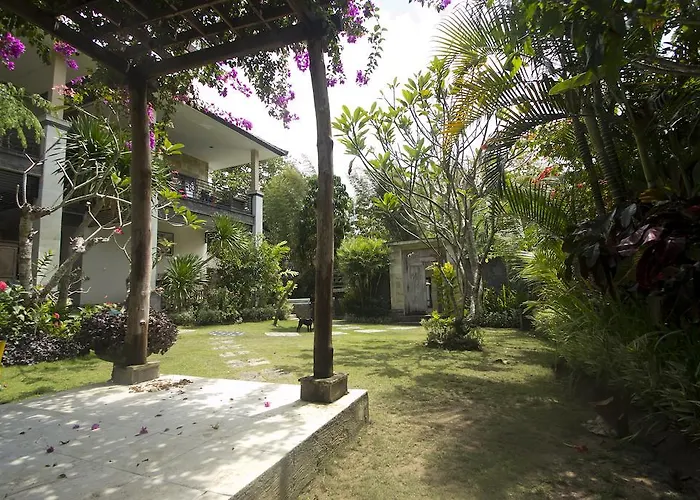 Guest house Padang Padang Surf